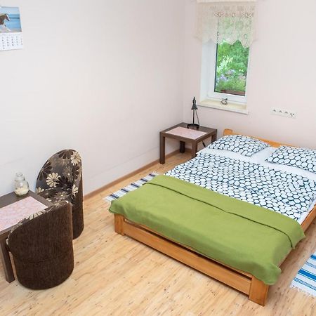 Agroturystyka Pod Modrzewiami Nowy Tomyśl Esterno foto