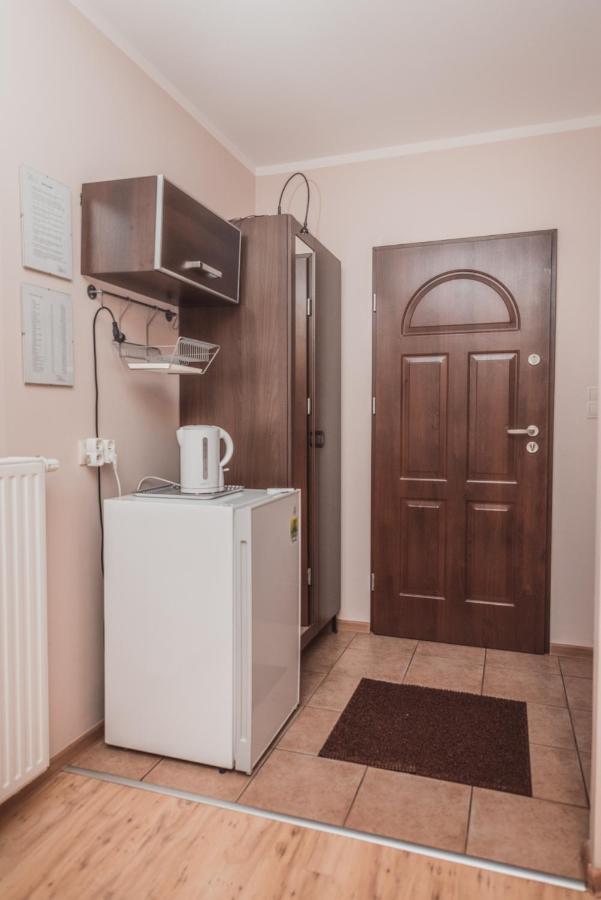 Agroturystyka Pod Modrzewiami Nowy Tomyśl Esterno foto
