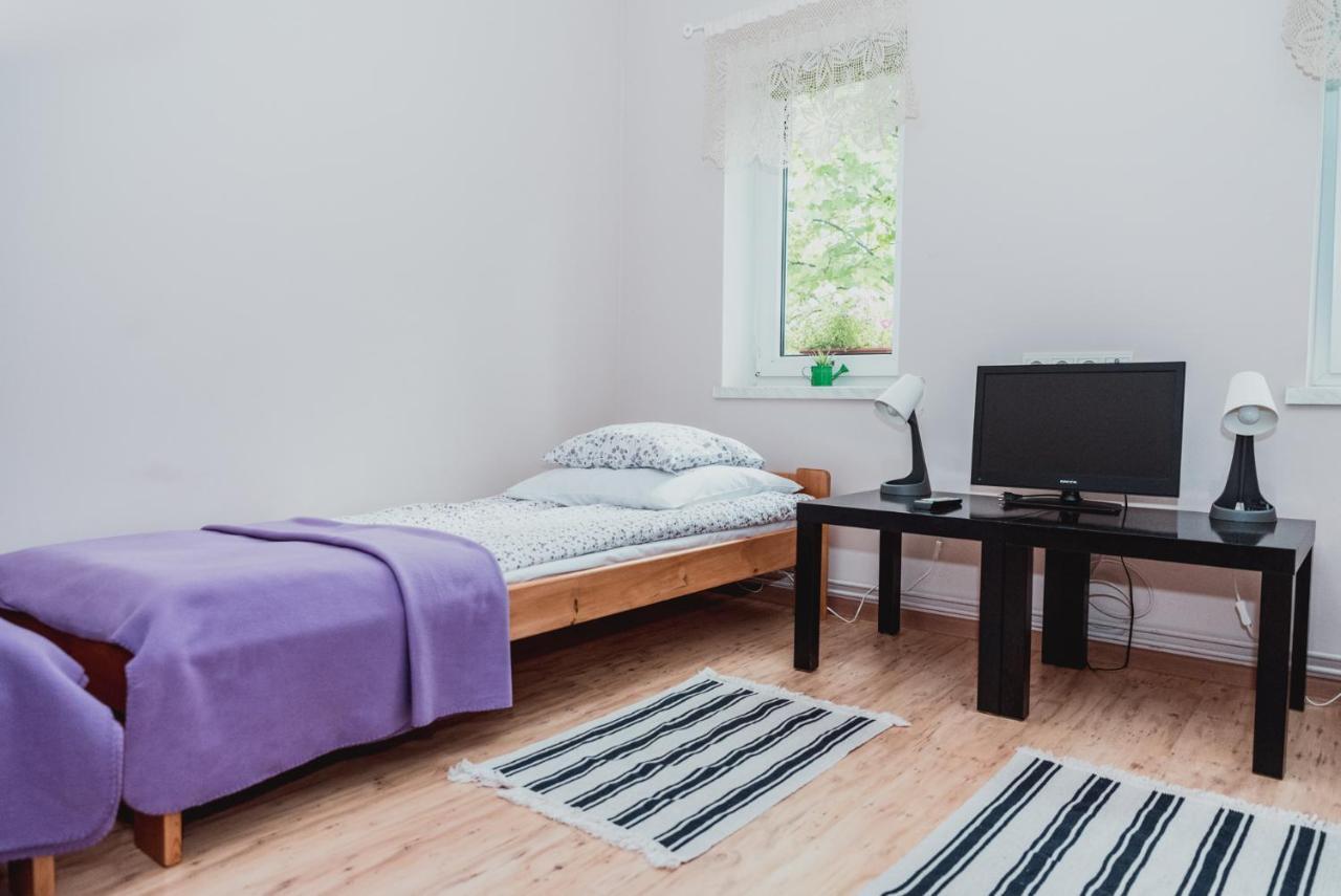 Agroturystyka Pod Modrzewiami Nowy Tomyśl Esterno foto